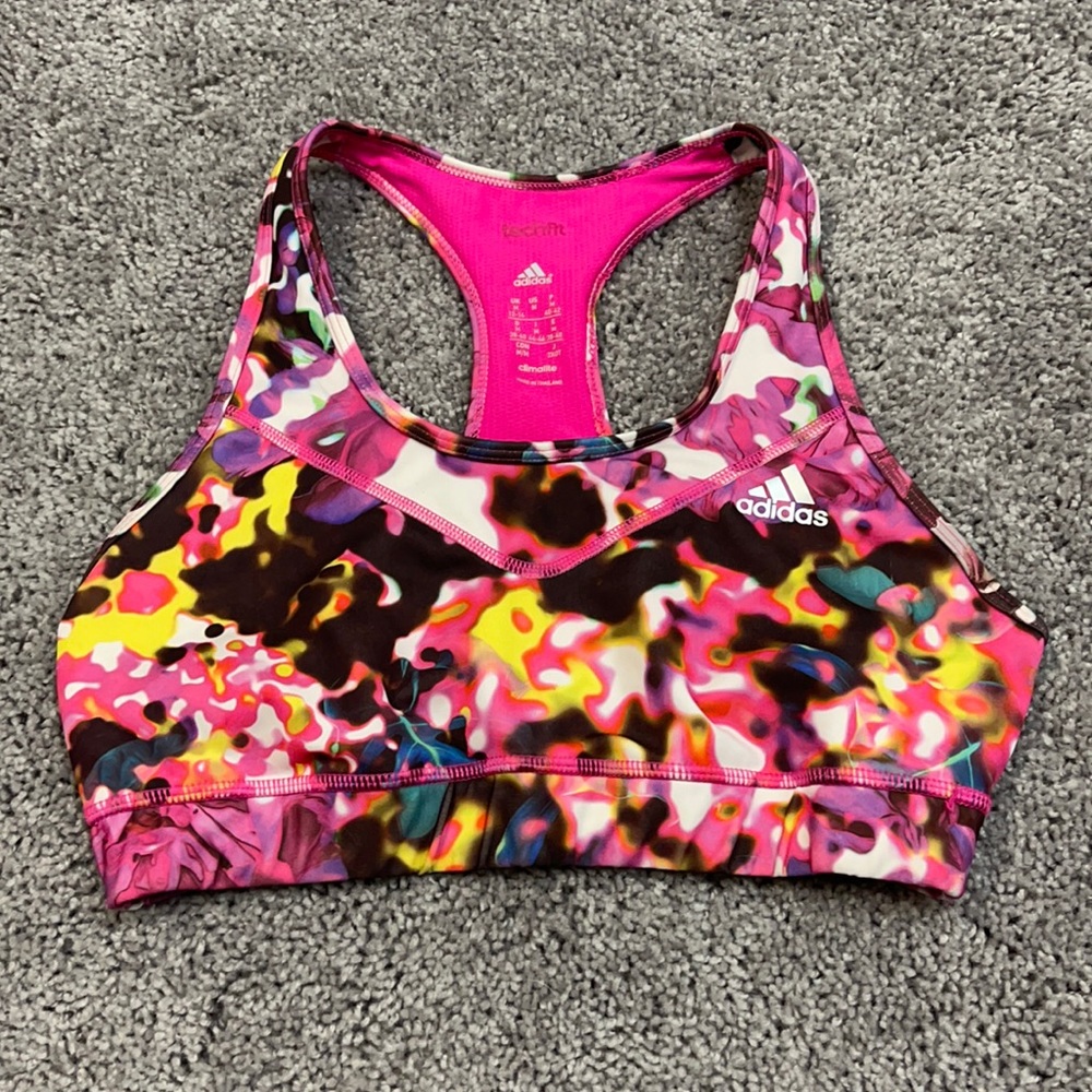 Lightly used non-padded Adidas sports bra size M
